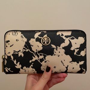 Tory Burch Wallet